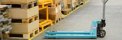 High lift pallet truck